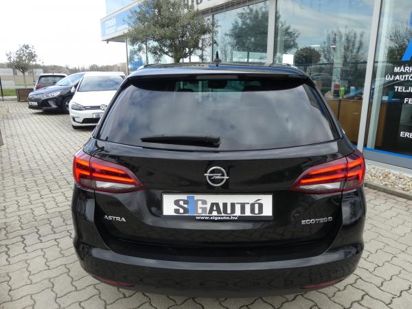 OPEL ASTRA K Sports Tourer 1.6 CDTI Excite Led.Navi.D.Klima.Űl.Fű.Sport.PDC.17 Alu