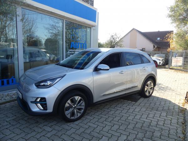 KIA NIRO e-Niro 64kWh Gold Led.D.Klima.JBL.Űl.Fűx4