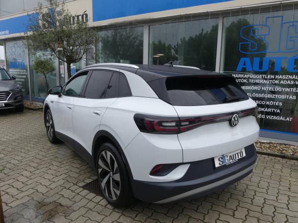 VOLKSWAGEN ID.4 77kWh Pro Perfomance 1.st.Kamera.Led.Navi.D.Klima.Űl.Fű.20.Alu.Sport.Tempomat.Bőr.PDC